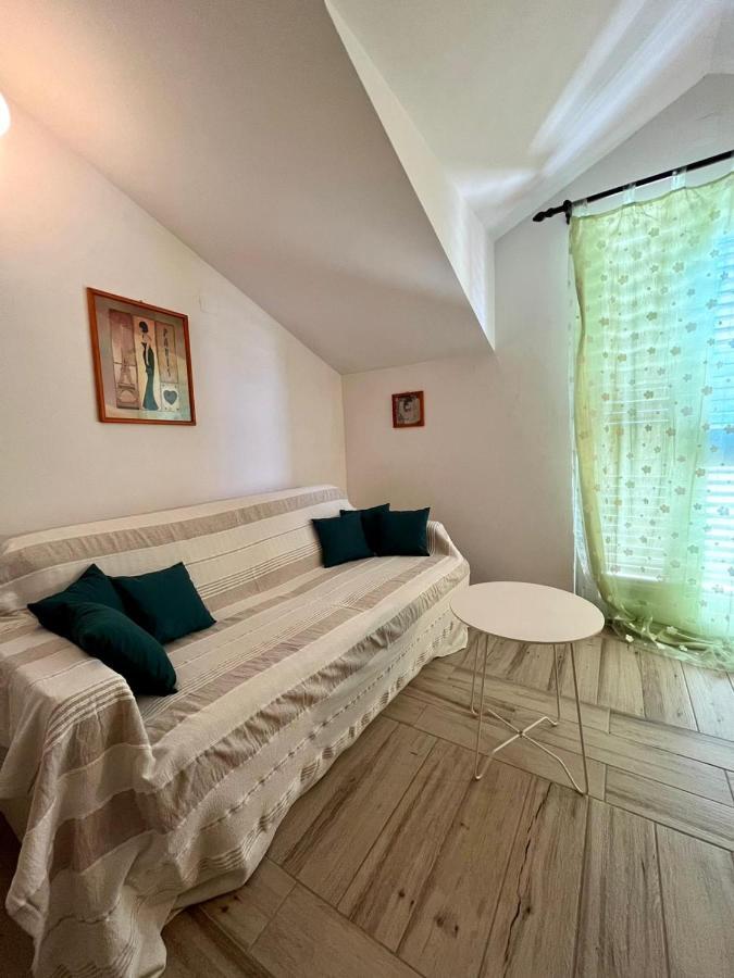 Gorana Apartman With Swimming Pool Apartment Jelsa  Luaran gambar